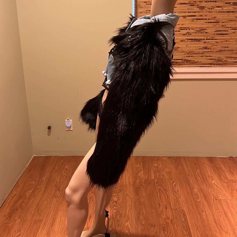 Akira Crop Jean Jacket With Faux Fur Sleeves In Black & Faux Leather Harness XL - Picture 8 of 11